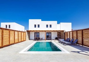 Cato Agro 2, Seafront Villa with Private Pool