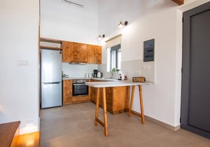 Cato Agro 3, Seafront Villa with Private Pool