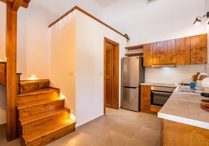 Cato Agro 3, Seafront Villa with Private Pool
