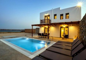 Cato Agro 5, Seafront Villa with Private Pool