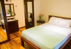 Cerro Chirripó King Room at Hona Beach Hotel