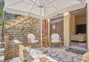 Chrismos Luxury studio 3A Apraos Corfu