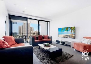 Circle on Cavill, 1 Bedroom Ocean Family Apartment Surfers Paradise