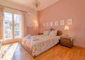 Comfy Sunny flat wh balconycenter up to 8ppl