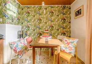 Comfy Sunny flat wh balconycenter up to 8ppl