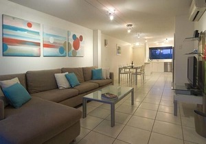 Commodore Apartments
