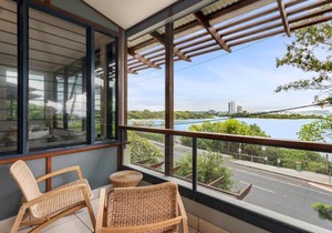 Currumbin Beachfront Haven