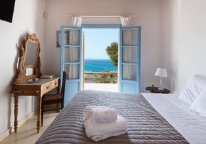 Deluxe Double or Twin room with balcony and Sea View