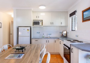 Driftwood on the Beach - Sea View Unit 10