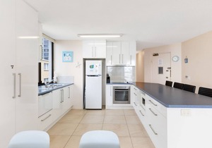 Eastbourne U6, 80 Esplanade. Golden Beach