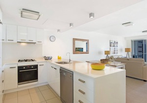 Eden Apartments Unit 901 Easy walk to Twin Towns services club and patrolled beaches with Wi-Fi Inc.