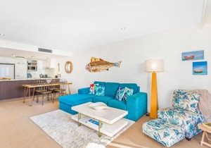 Eden Apartments Unit 501 - Luxury 2 bedroom apartment close to the beach