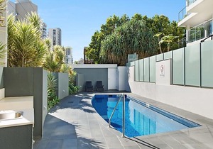 Eden Apartments Unit 502 - Luxury 2 bedroom apartment close to the beach