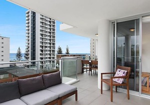 Eden Apartments Unit 502 - Luxury 2 bedroom apartment close to the beach