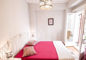 Elegant 75sq+HeatedJacuzzi+balcony W/AcropolisView
