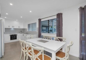 Endeavour Holiday House Clifton Beach