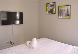 Experience The Vibe Of Kirra Beachfront.....Enduring