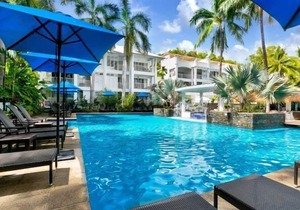 Ground floor Spa Suite in the popular Beach Club Resort in Palm Cove