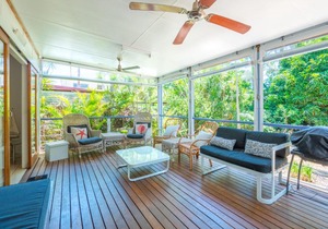 Gull Cottage,129 Landsborough Pde, Golden Beach