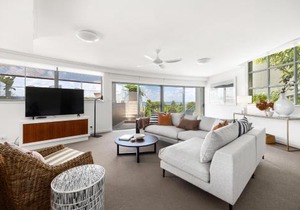 Hastings Park: Modern, Ocean View Retreat
