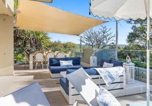 Hastings St Gem with Pool, Newly Renovated