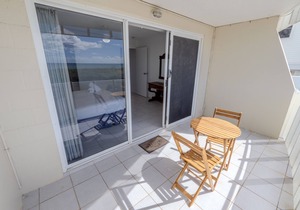 Huge Two Level Beachfront Apartment