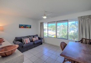 Huge Two Level Beachfront Apartment