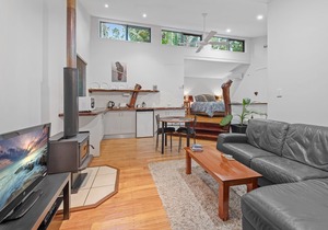 Hunchy Hideaway