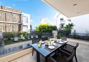 Ixia Breeze 1