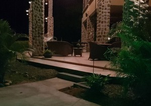 Jungle Retreat - 43 Acres - 2230sf Experience Nature W/Comfort