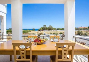 Kelly's Beach House 1