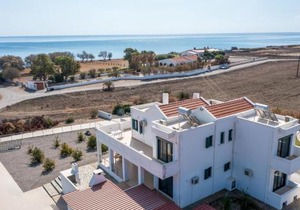 Kelly's Beach House 2