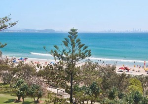 Kooringal Unit 15 - Across the Road from Twin Towns Services Club