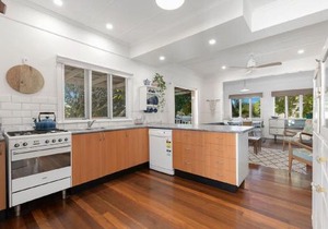 Landsborough Pde 122 Golden Beach