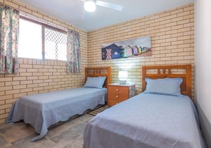 Levuka Unit 2, 14 Moreton Pde. Kings Beach