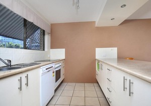 Levuka Unit 4 14 Moreton Pde Kings Beach