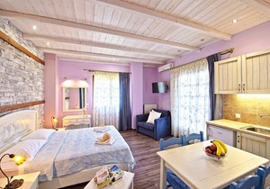 Lux Superior Suite for 3 persons 20m. from Sea