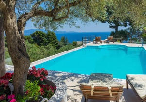 Luxury private "Villa Hermes" with large pool and stunning views
