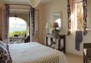 Lygia Villa Sleeps 6 Pool Air Con WiFi