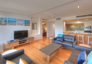 Maggies Beachfront Apt. 8