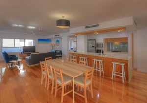 Maggies Beachfront Apt. 3