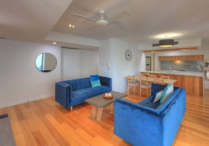Maggies Beachfront Apt. 13