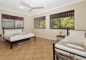 Mediterranean Beachfront - First Floor - Apartment 4
