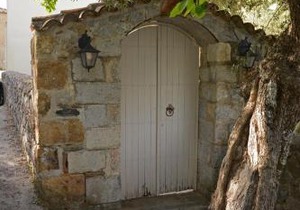 Mistra Estates Villa The Vine