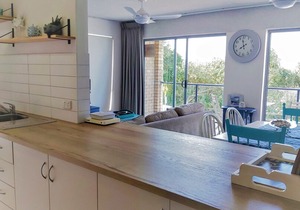 Moondara Unit 2, 21 Bulcock Beach Esplanade, Bulcock Beach