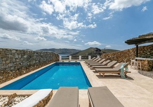 Mykonos Panormos Villas & Suites
