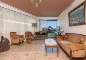 Neoclassical 122sqm Apartment under Acropolis