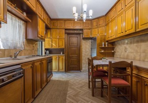 Neoclassical 122sqm Apartment under Acropolis