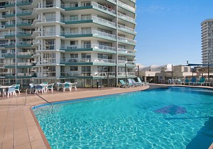 Ocean Plaza Unit 835 Beachfront unit right in the heart of Coolangatta with Wi-Fi Inc.