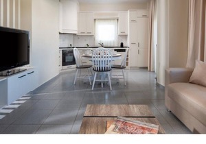 OLENIA Luxury Apartments 4